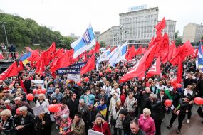 Workers march in honor of the International Day of Workers