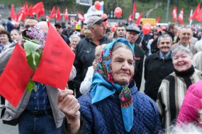 Workers march in honor of the International Day of Workers