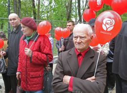 Workers march in honor of the International Day of Workers