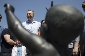 Vitali Klitschko in the Post Square