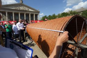 Registration of the record "The longest sausage in Ukraine"