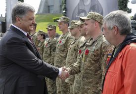 Petro Poroshenko attended the exhibition "fourth generation"