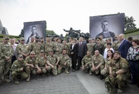 Petro Poroshenko attended the exhibition "fourth generation"