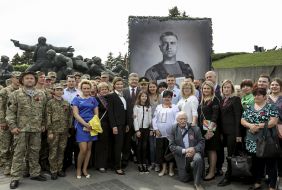Petro Poroshenko attended the exhibition "fourth generation"