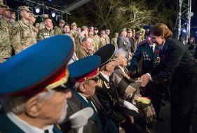 Marina Poroshenko with veterans