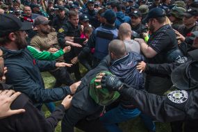 Столкновения во время мероприятий по случаю Дня Победы