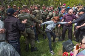 Столкновения во время мероприятий по случаю Дня Победы