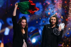 Eurovision 2017 song contest. Grand final. Salvador Sobral, Luisa Sobral