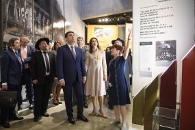 Groisman visited the Holocaust Memorial "Yad Vashem"