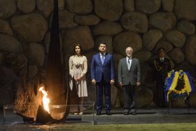 Groisman visited the Holocaust Memorial "Yad Vashem"