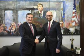 Arseniy Yatseniuk and Ted Cruz