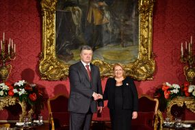 Petro Poroshenko and Marie Louise Coleiro Preca