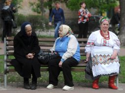 Women sitting on the bench