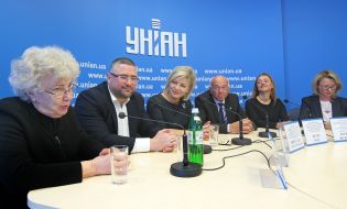 Участники круглого стола