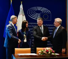 Signing of visa-free travel for citizens of Ukraine In the European Parliament