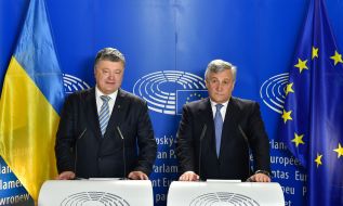 Antonio Tayanii and Petro Poroshenko