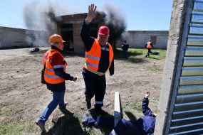 Emergency training on gas pipeline