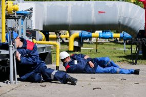 Emergency training on gas pipeline