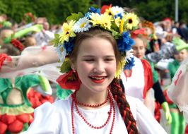 Парад вишиванок у Кривому Розі