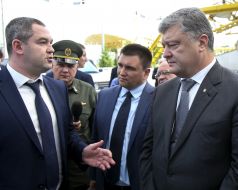 Petro Poroshenko attended checkpoint "Yagodyn"