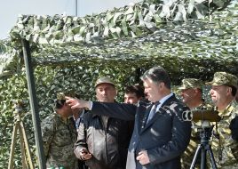 Petro Poroshenko, Stepan Poltorak