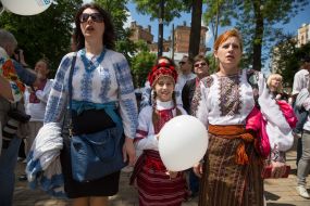 Mehamarsh in embroidery