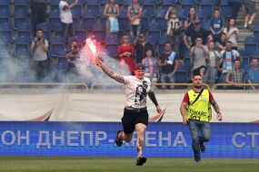 Everyone lit smoke bombs