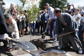Vitali Klitschko and Daisaku Kadokawa