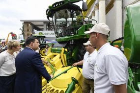 Владимир Гройсман