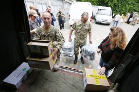 Transfer of medicines to military hospitals of the ATO zone