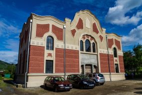 Recycled facade of the synagogue