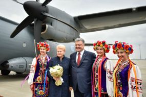 Petro Poroshenko and Dalia Grybauskaite