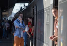 Отправление "первого безвизового поезда"