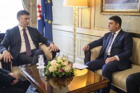 Meeting of Groisman and Plenkovych