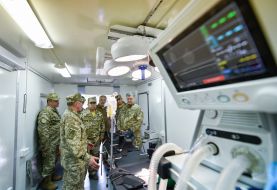 Petro Poroshenko in military hospital