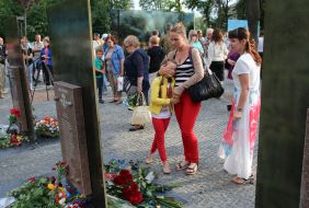 Remembering the dead in the crash of IL-76