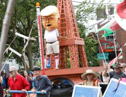 "Fremont Solstice Parade" в Сиэтле (США)