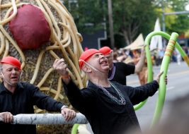 "Fremont Solstice Parade" в Сиэтле (США)
