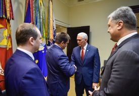 Встреча Петра Порошенко и Майка Пенса