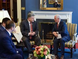 Встреча Петра Порошенко и Майка Пенса