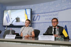 Svetlana Kryukova and Andrey Smirnov