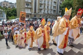 Священнослужители