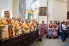 Священнослужители