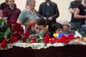 Прощання з ветераном АТО Сергієм Олійником