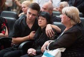 Ярослав Олійник з матір'ю