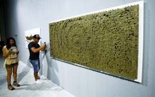 Installation from the sleeves "Annual Report"