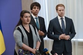 Oksana Markarova, Pavel Kukhta and Anton Yashchenko