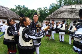 Folk Festival "Bukovinsky Meetings"