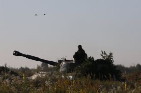 Self-propelled howitzer SAU "Gvozdika"