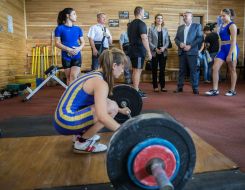 Training in the weightlifting hall